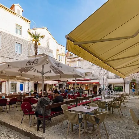 Prkacin * Trogir